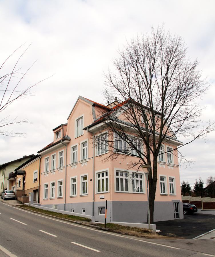 Triangle Apartments Giesshubl Экстерьер фото
