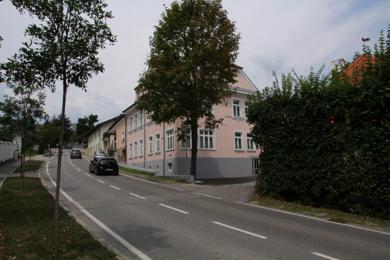 Triangle Apartments Giesshubl Экстерьер фото